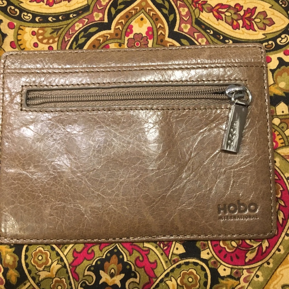 Hobo International Brown Card Hder/ Change